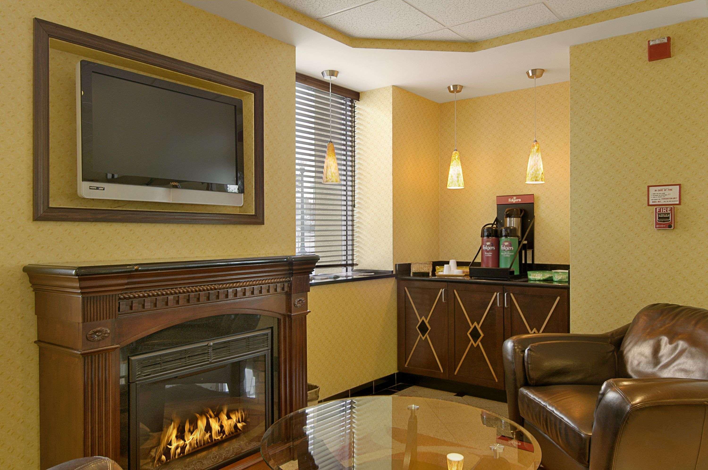 Days Inn By Wyndham Silver Spring Room photo